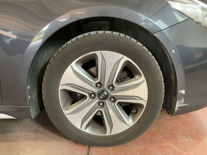 Kia Optima 2.0 Hybrid Base 2017 – снимка 11