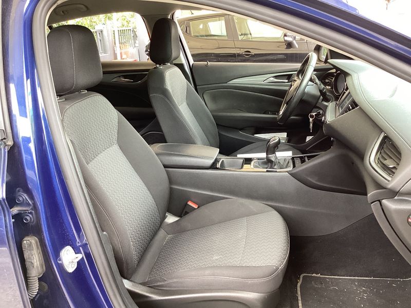Opel Insignia Grand Sport 1.6 CDTI DPF Edition 2020 – снимка 16