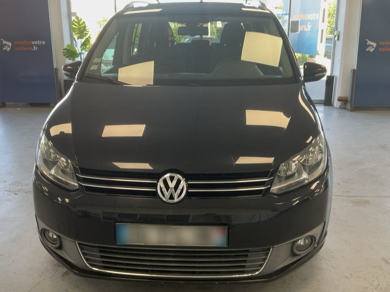Volkswagen Touran 2.0 TDI Design Edition 2011 – снимка 9
