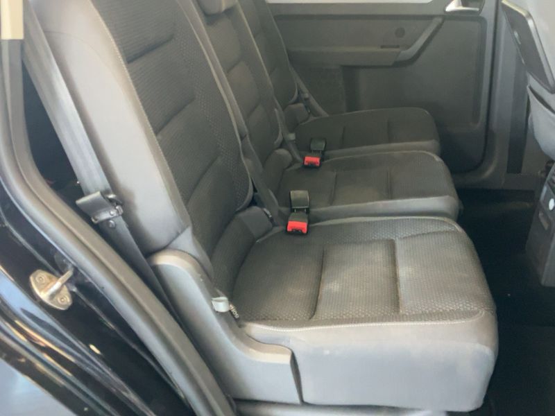Volkswagen Touran 2.0 TDI Design Edition 2011 – снимка 14