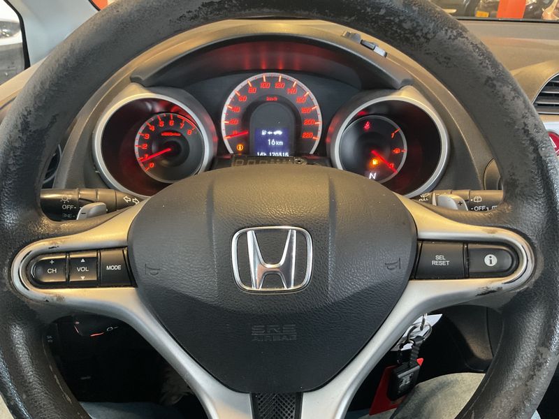 Honda Jazz 1.4 Comfort 2010 – снимка 18
