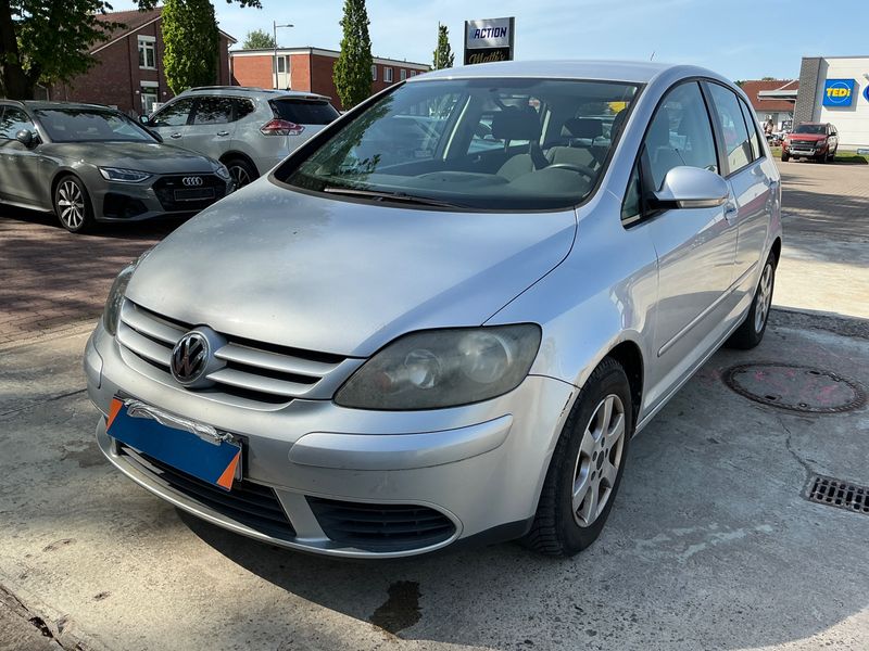 Volkswagen Golf V Plus 1.6 FSI Comfortline 2005 – снимка 1