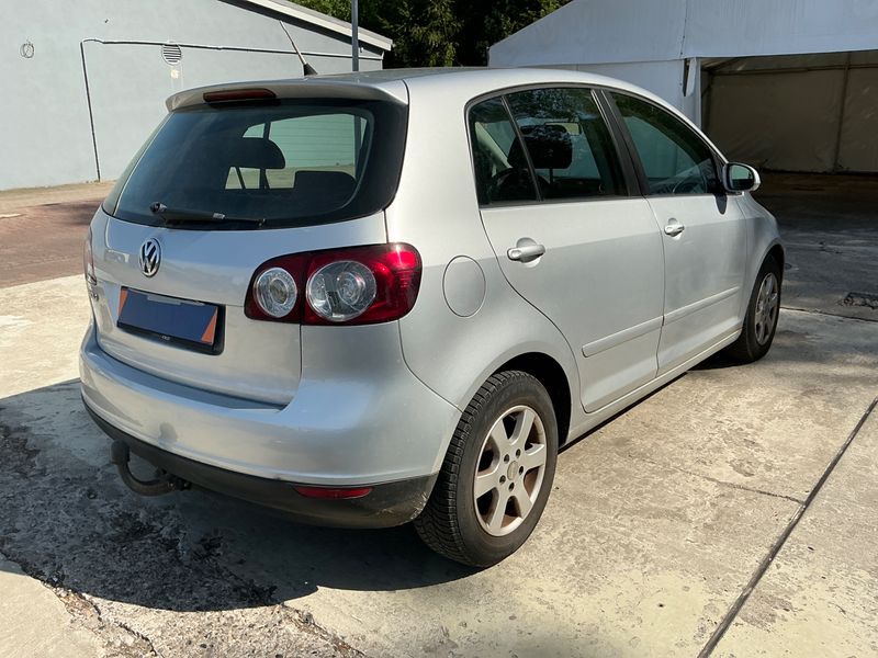 Volkswagen Golf V Plus 1.6 FSI Comfortline 2005 – снимка 2