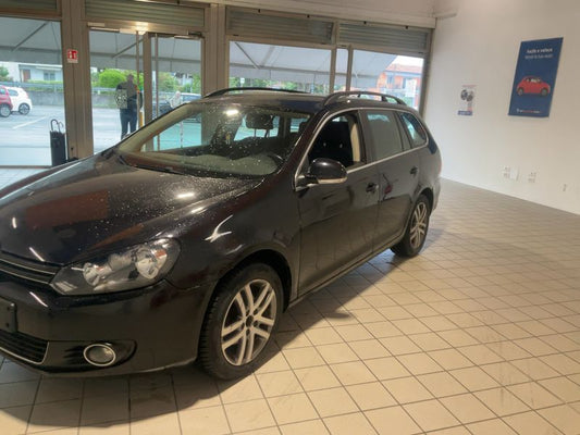 Volkswagen Golf VI 1.6 TDI Highline 2010 – снимка 2