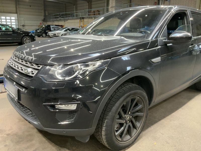 Land Rover Discovery Sport 2.0 Turbo SE AWD 2019 – снимка 2