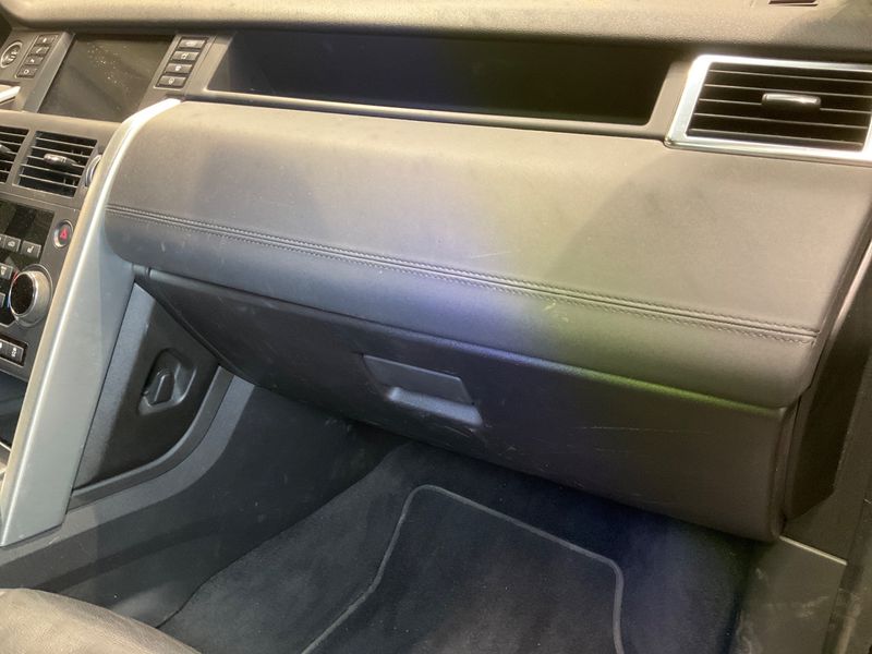 Land Rover Discovery Sport 2.0 Turbo SE AWD 2019 – снимка 36