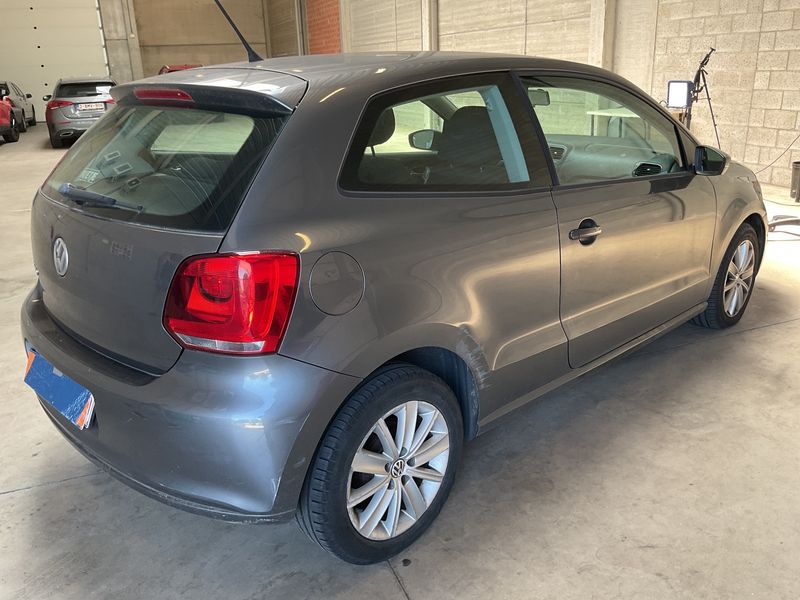 Volkswagen Polo 1.6 TDI Trendline 2010 – снимка 2