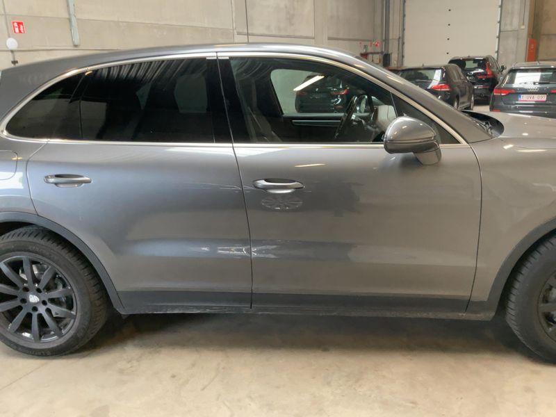 Porsche Cayenne S 2019 – снимка 10