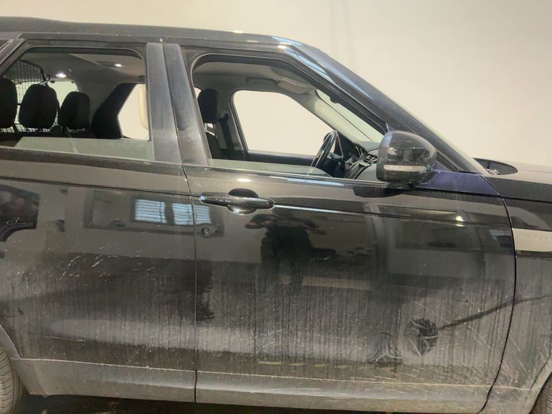 Land Rover Discovery 5 2.0 Td4 SE 2017 – снимка 10