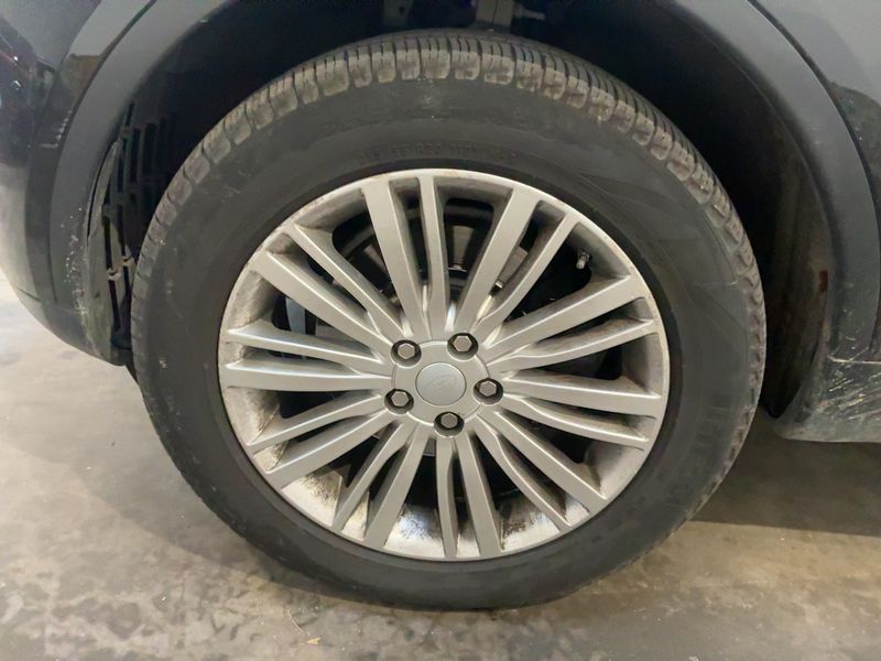 Land Rover Discovery 5 2.0 Td4 SE 2017 – снимка 3