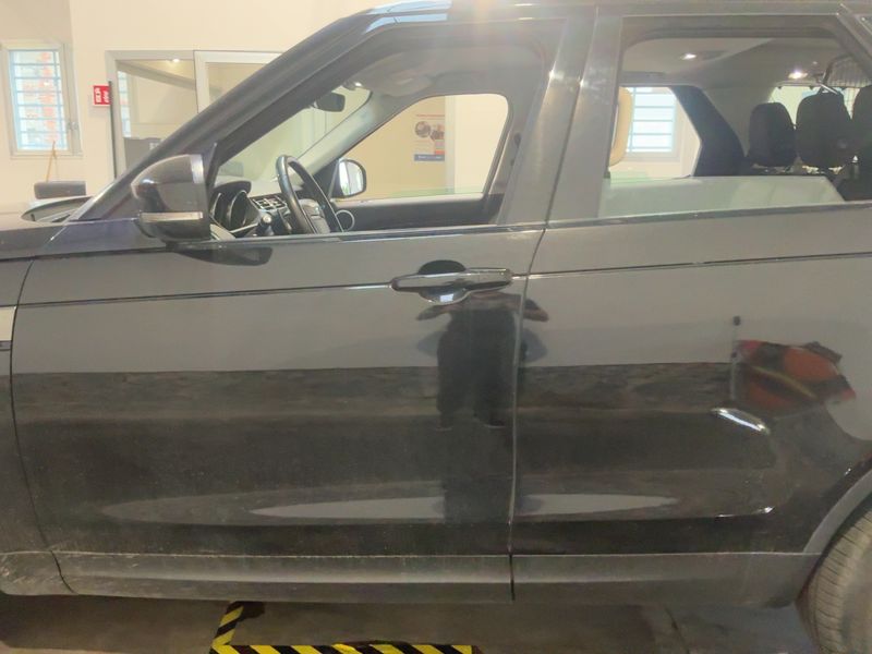 Land Rover Discovery 5 2.0 Td4 SE 2017 – снимка 4