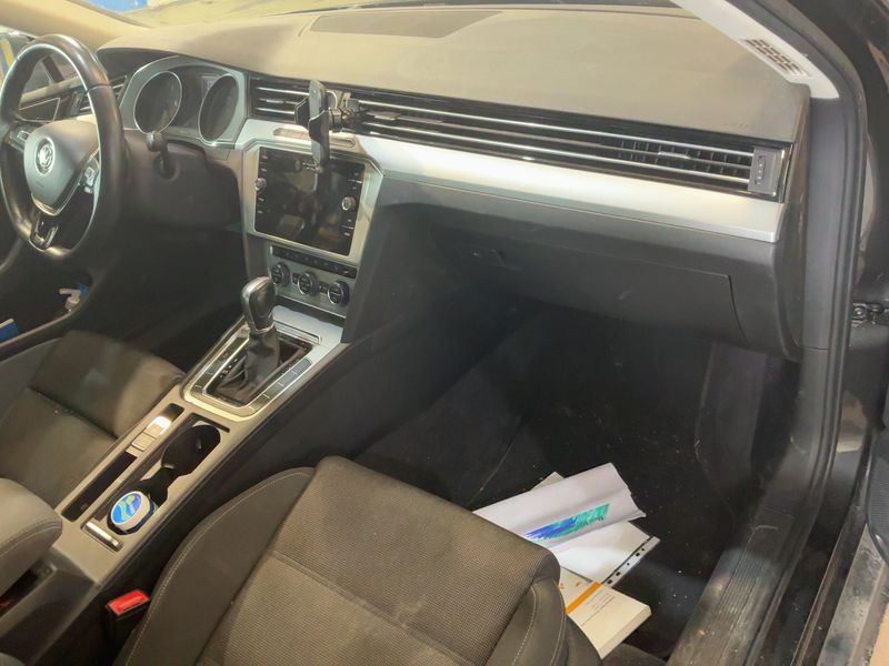 Volkswagen Passat 2.0 TDI Comfortline BlueMotion Tech 2018 – снимка 17