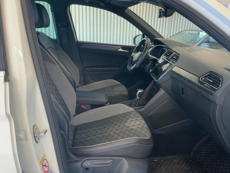 Volkswagen Tiguan 1.4 eHybrid R-Line 2021 – снимка 17