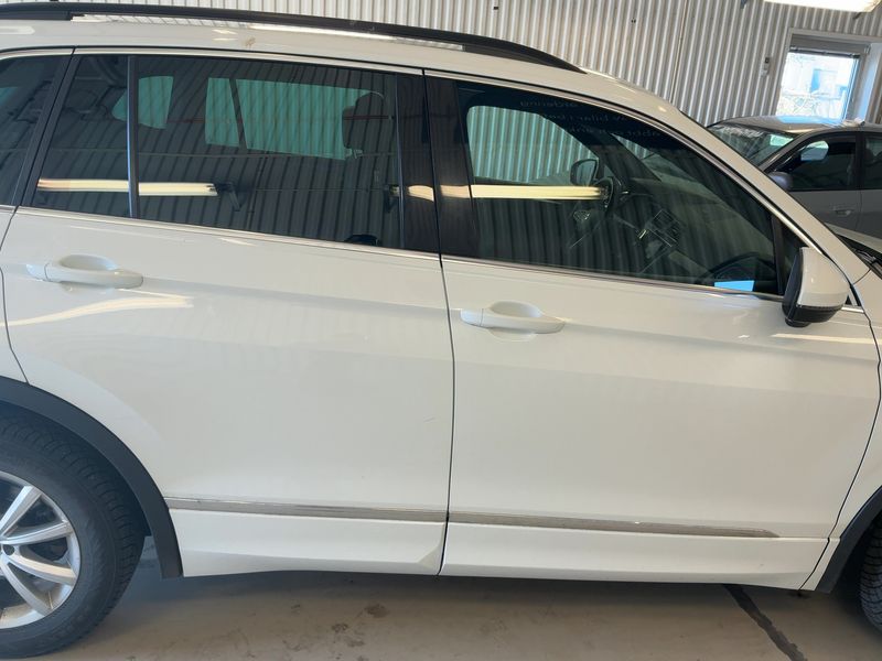 Volkswagen Tiguan 1.4 eHybrid R-Line 2021 – снимка 10