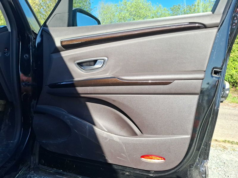 Renault Espace 2.0 BLUE dCi Zen 2019 – снимка 57