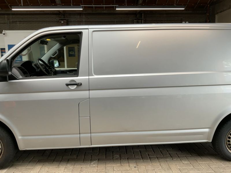 Volkswagen T5 Transporter 2.0 TDI Kasten lang 2014 – снимка 4