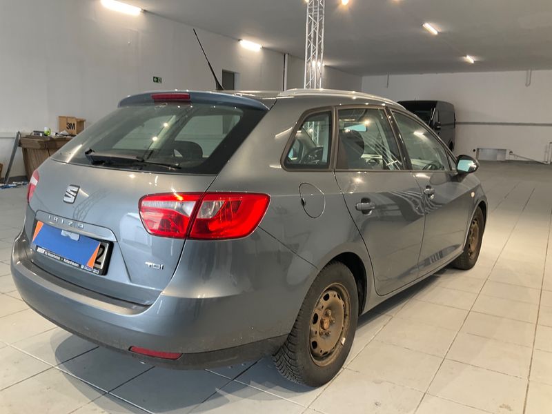 Seat Ibiza 1.6 TDI Style Salsa 2014 – снимка 2