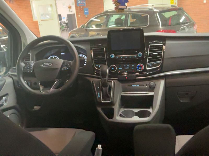 Ford Tourneo Custom 2.0 TDCi 320 L2 Titanium X 2023 – снимка 17