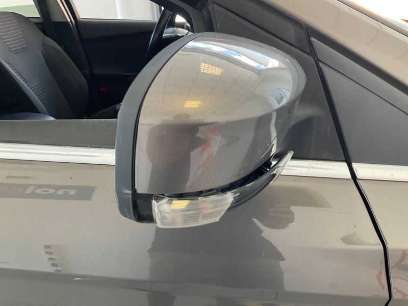 Ford Focus 1.5 TDCi Titanium 2015 – снимка 22