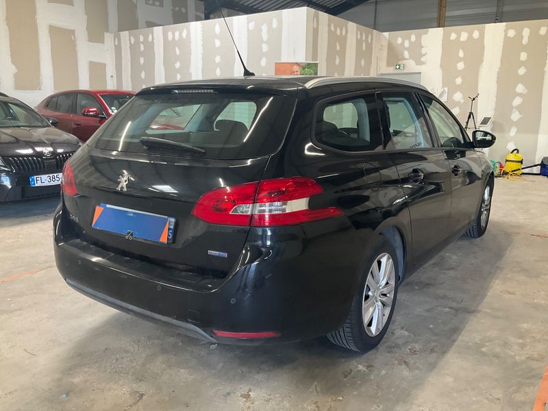 Peugeot 308 1.6 Blue-HDi Active Business 2016 – снимка 2