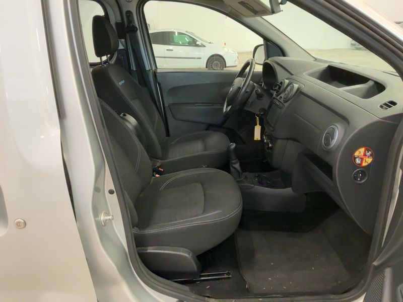 Dacia Dokker 1.2 TCe Stepway 2015 – снимка 16