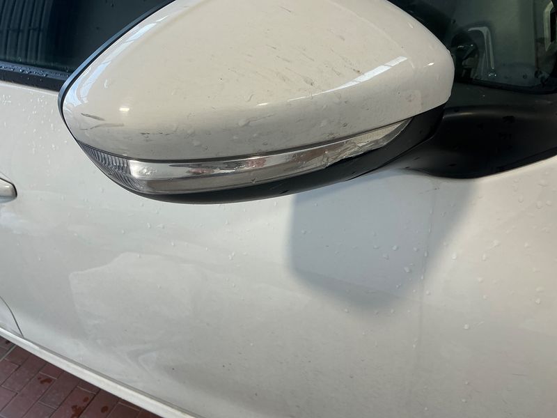 Peugeot 208 1.2 e-VTi Active 2015 – снимка 23