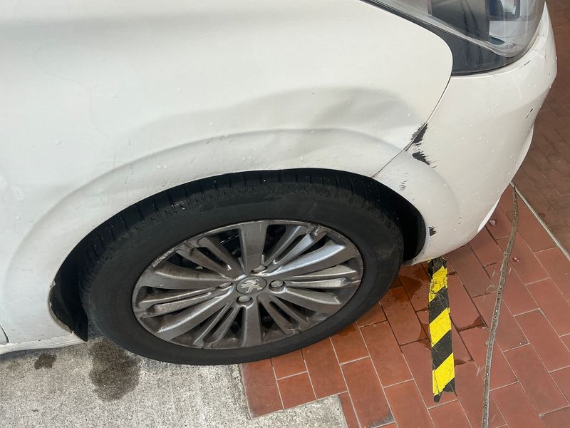 Peugeot 208 1.2 e-VTi Active 2015 – снимка 22