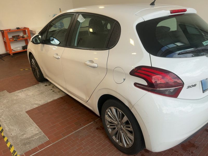 Peugeot 208 1.2 e-VTi Active 2015 – снимка 6