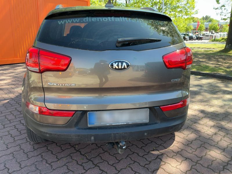 Kia Sportage 2.0 CRDi Spirit 4WD 2015 – снимка 7