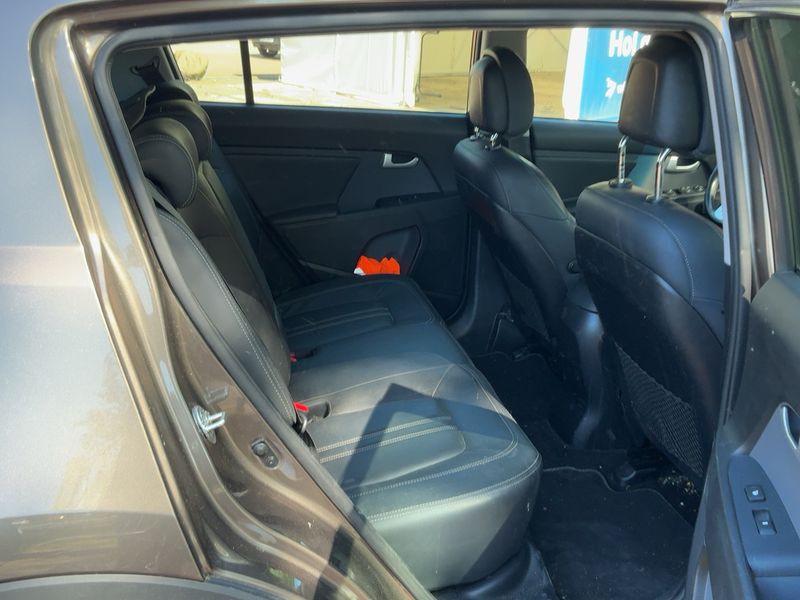 Kia Sportage 2.0 CRDi Spirit 4WD 2015 – снимка 20