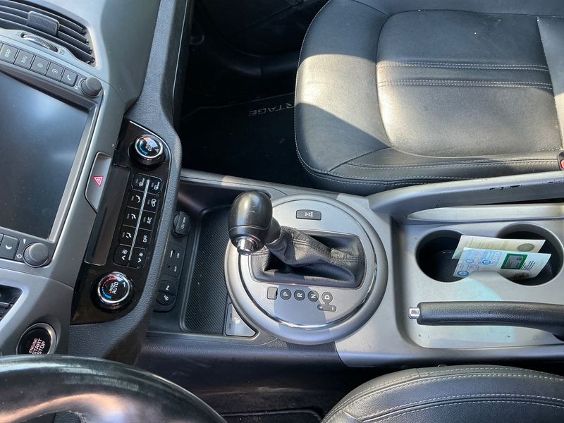 Kia Sportage 2.0 CRDi Spirit 4WD 2015 – снимка 43