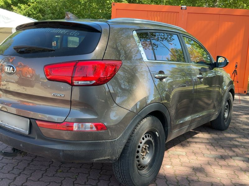 Kia Sportage 2.0 CRDi Spirit 4WD 2015 – снимка 8