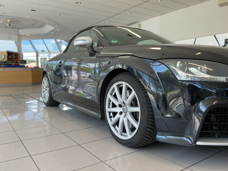 Audi TT 3.2 V6 quattro Roadster 2007 – снимка 12