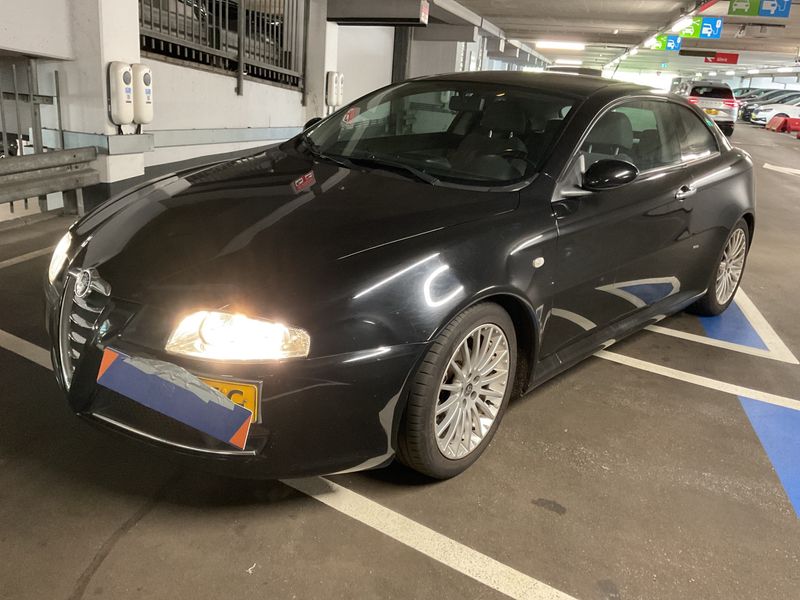 Alfa Romeo Alfa GT 1.8 TS Progression 2007 – снимка 1