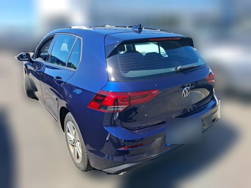 Volkswagen Golf VIII 2.0 TDI Life Plus 2023 – снимка 3