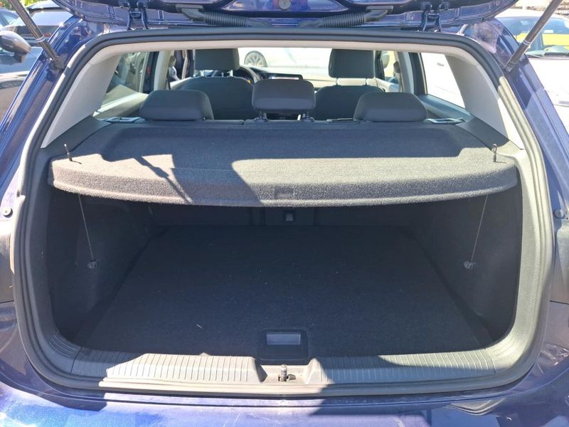 Volkswagen Golf VIII 2.0 TDI Life Plus 2023 – снимка 4