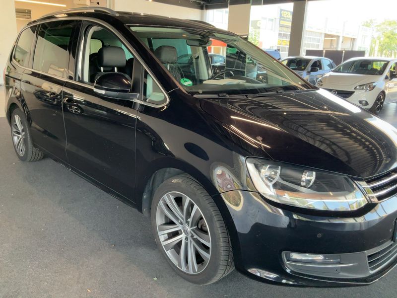 Volkswagen Sharan 2.0 TDI Highline BlueMotion Tech 2017 – снимка 12