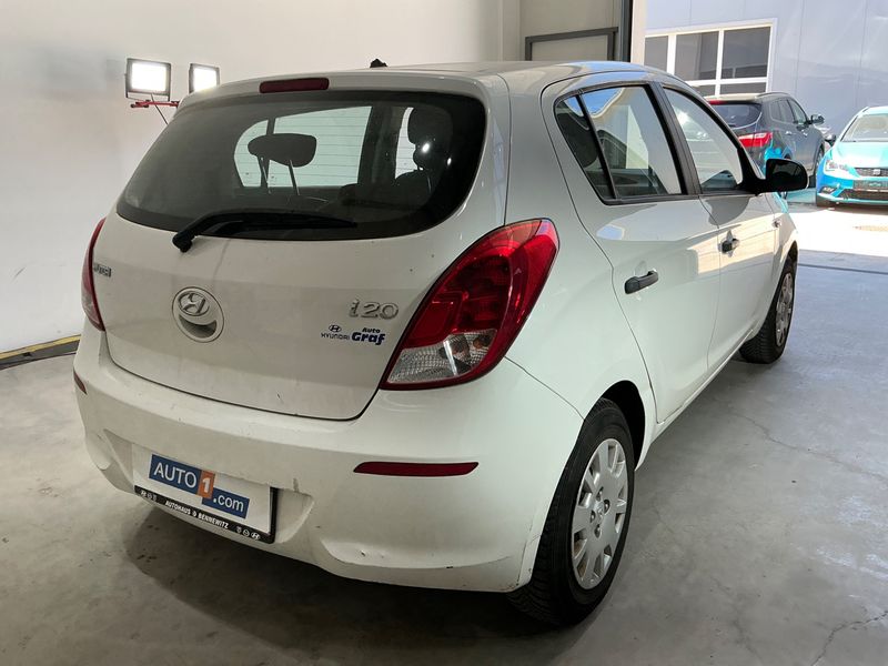 Hyundai i20 1.2 Life 2014 – снимка 2