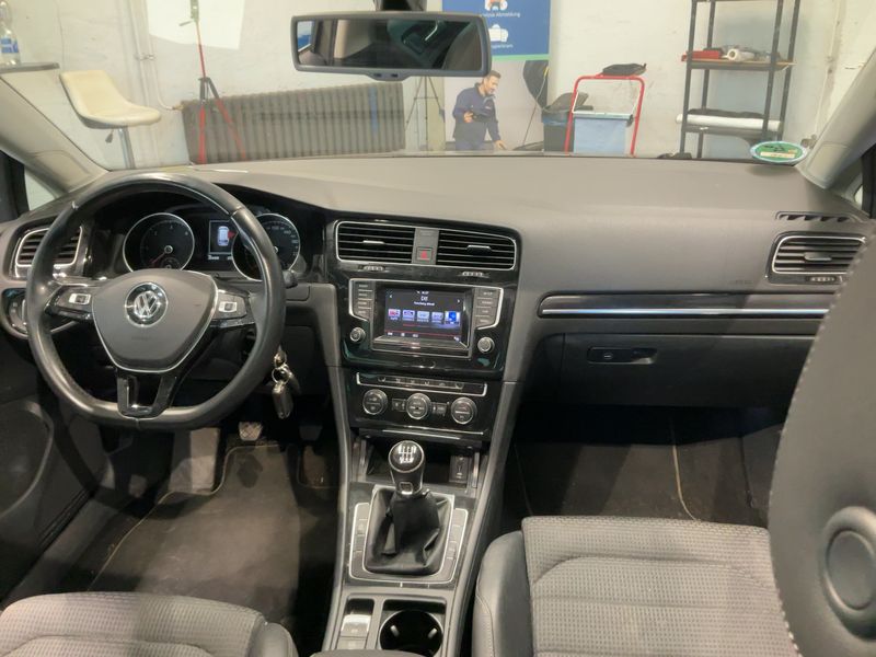 Volkswagen Golf VII 2.0 TDI Highline BlueMotion Tech 2014 – снимка 17