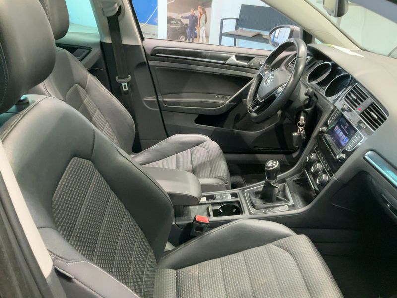 Volkswagen Golf VII 2.0 TDI Highline BlueMotion Tech 2014 – снимка 16
