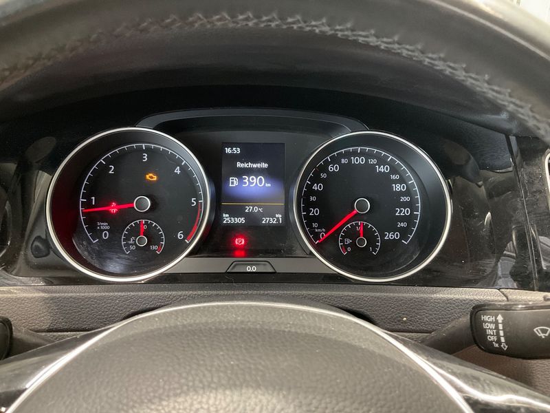 Volkswagen Golf VII 2.0 TDI Highline BlueMotion Tech 2014 – снимка 18