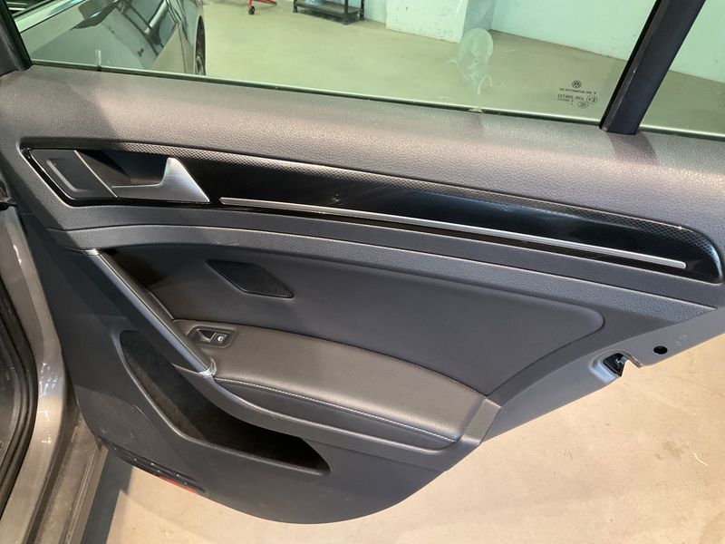 Volkswagen Golf VII 2.0 TDI Highline BlueMotion Tech 2014 – снимка 37