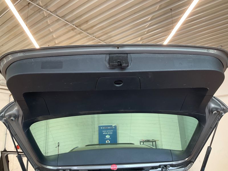 Volkswagen Golf VII 2.0 TDI Highline BlueMotion Tech 2014 – снимка 33