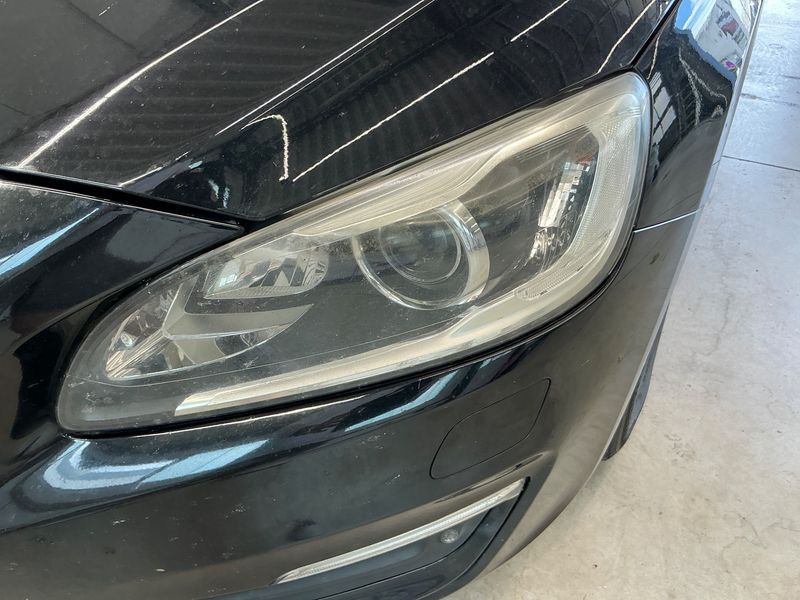 Volvo V60 2.0 D3 Linje Svart 2016 – снимка 39