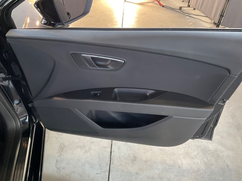 Seat Leon 1.6 TDI Style 2015 – снимка 46