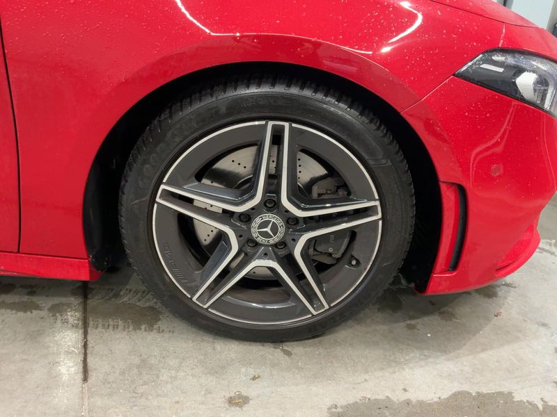 Mercedes-Benz A-Klasse A 250 4Matic AMG Line 2019 – снимка 11