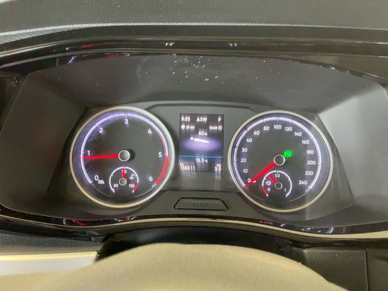 Volkswagen T6 Multivan 2.0 TDI Comfortline FWD 2020 – снимка 19