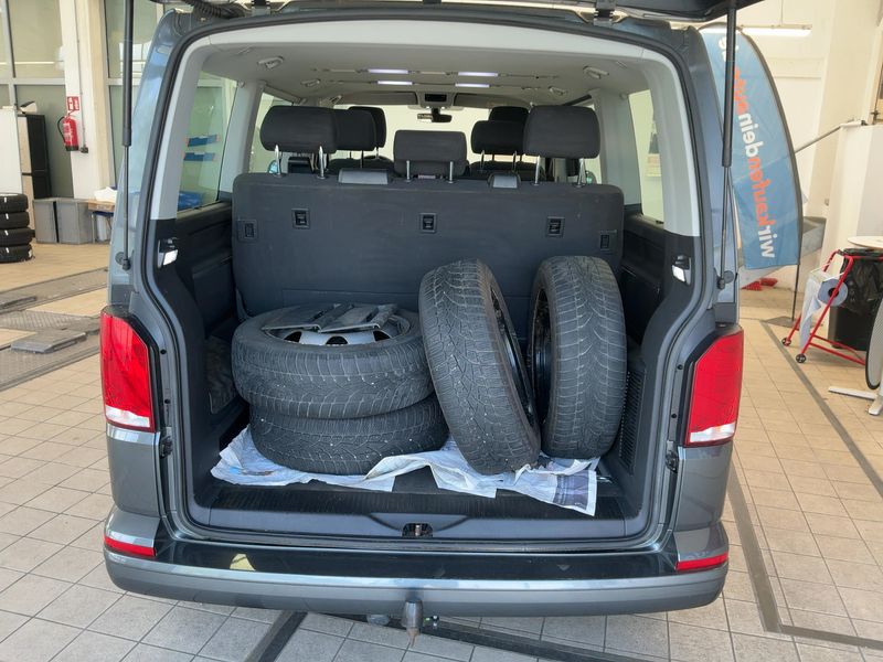 Volkswagen T6 Multivan 2.0 TDI Comfortline FWD 2020 – снимка 16