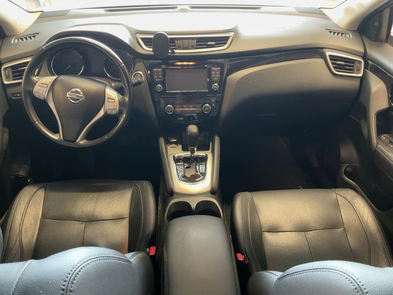 Nissan Qashqai 1.6 dCi Tekna 2017 – снимка 18