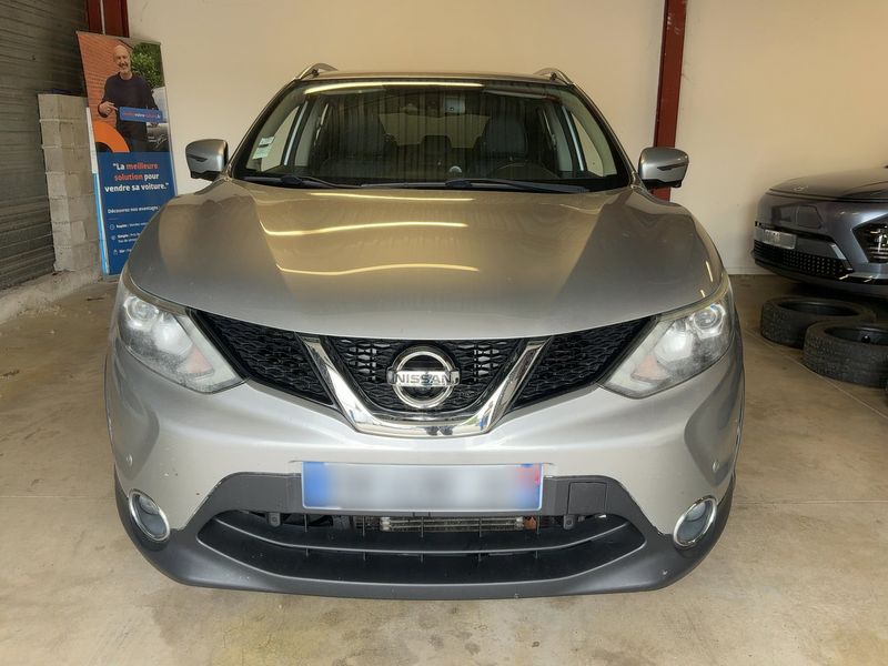 Nissan Qashqai 1.6 dCi Tekna 2017 – снимка 14